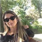 Laureata in Lingue e Letterature Straniere impartisce lezioni private a ragazzi delle scuole medie e superiori